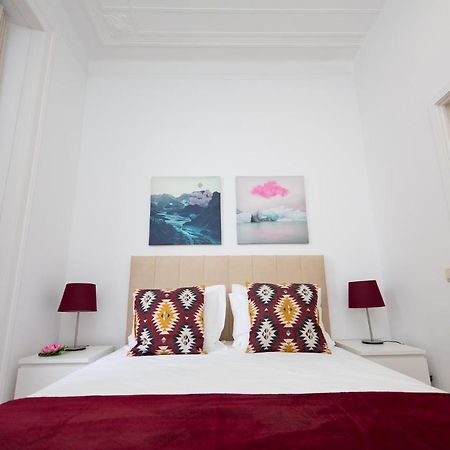 Inn-Chiado Boulevard Guest House ลิสบอน ภายนอก รูปภาพ