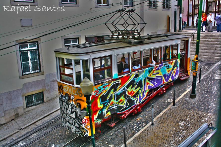 Inn-Chiado Boulevard Guest House ลิสบอน ภายนอก รูปภาพ