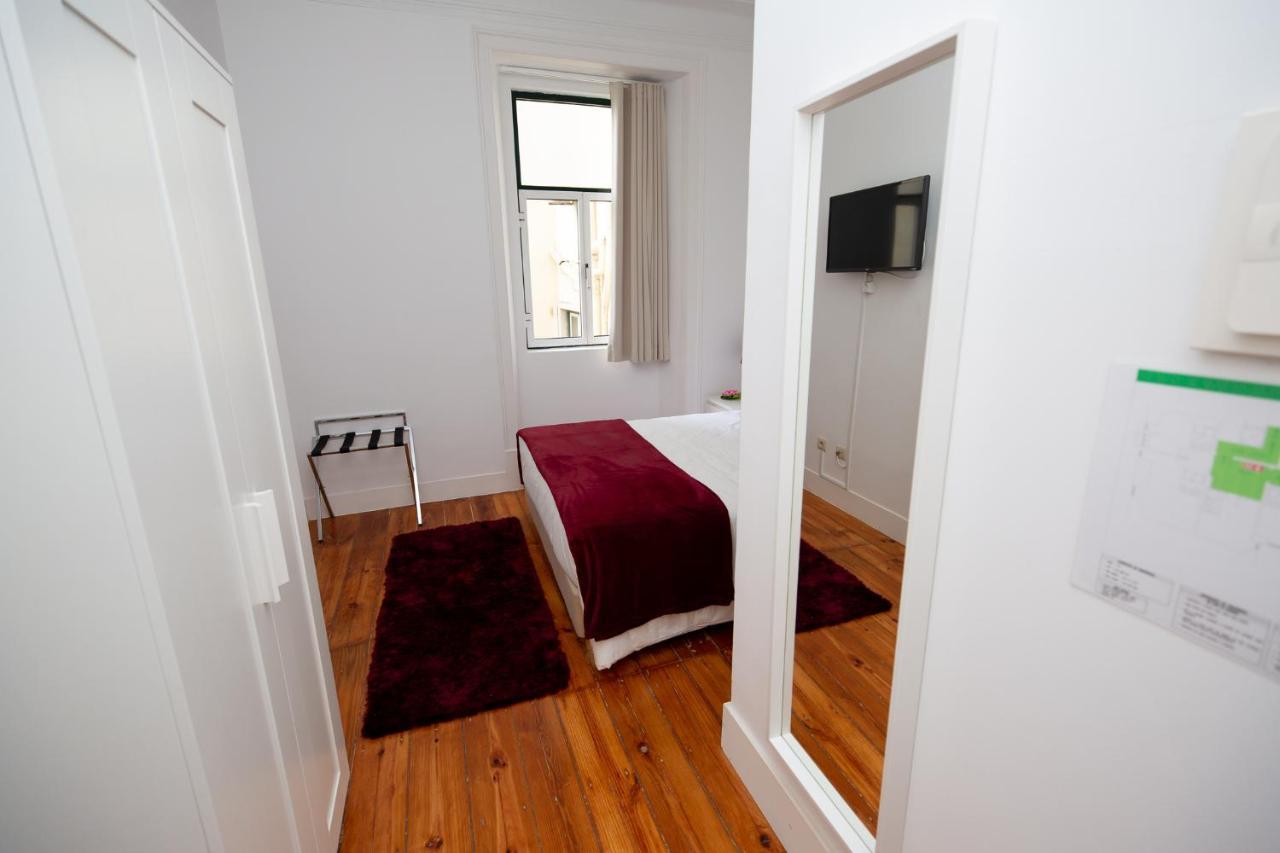 Inn-Chiado Boulevard Guest House ลิสบอน ภายนอก รูปภาพ