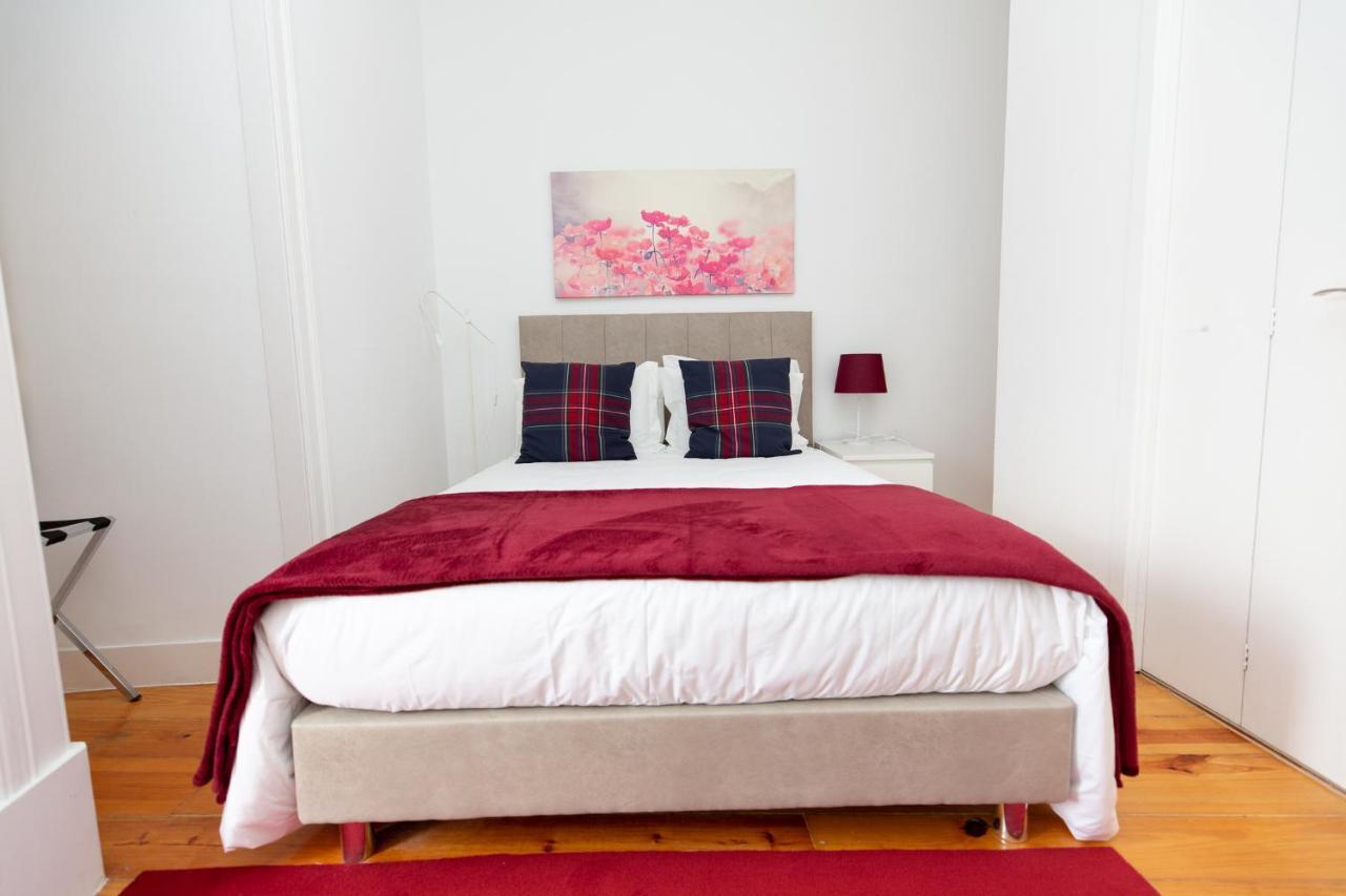 Inn-Chiado Boulevard Guest House ลิสบอน ภายนอก รูปภาพ