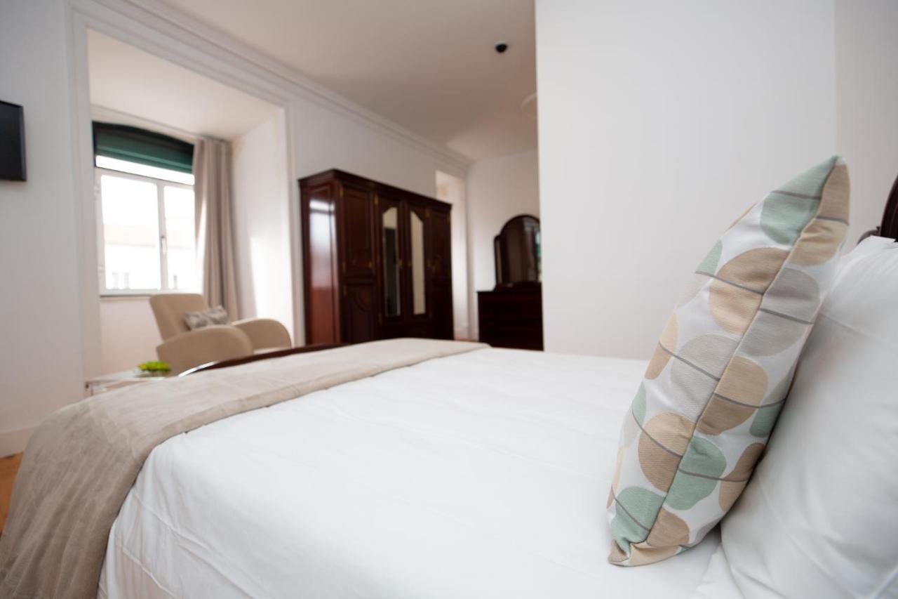 Inn-Chiado Boulevard Guest House ลิสบอน ภายนอก รูปภาพ