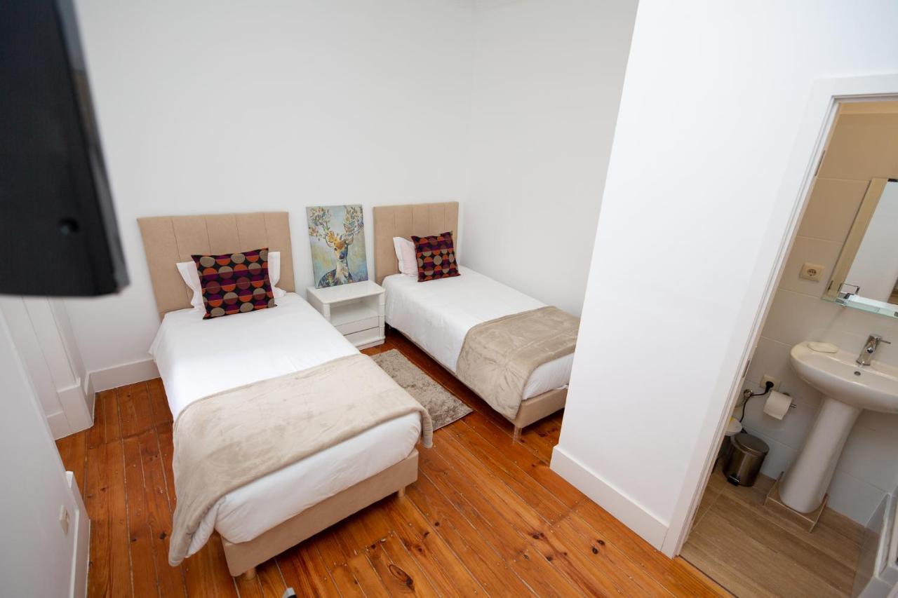 Inn-Chiado Boulevard Guest House ลิสบอน ภายนอก รูปภาพ