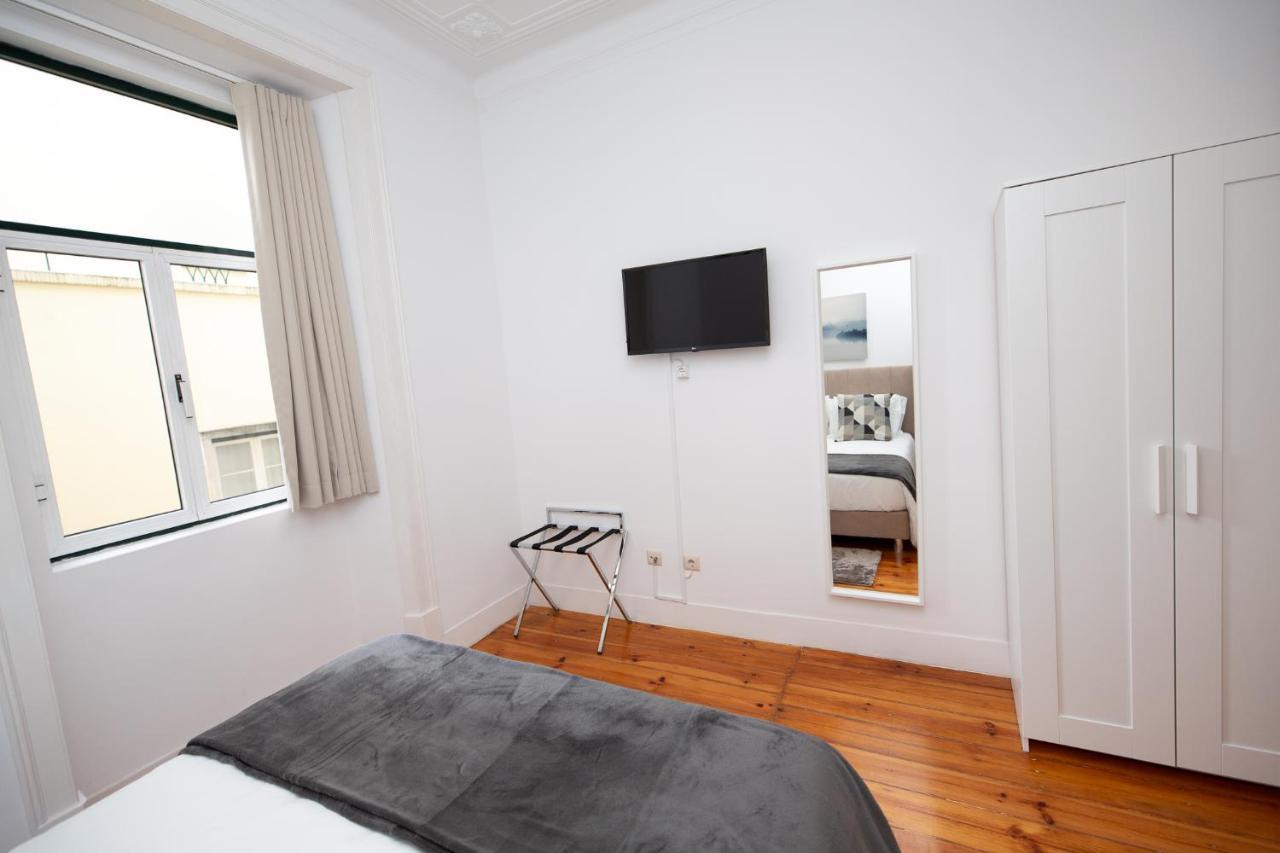 Inn-Chiado Boulevard Guest House ลิสบอน ภายนอก รูปภาพ
