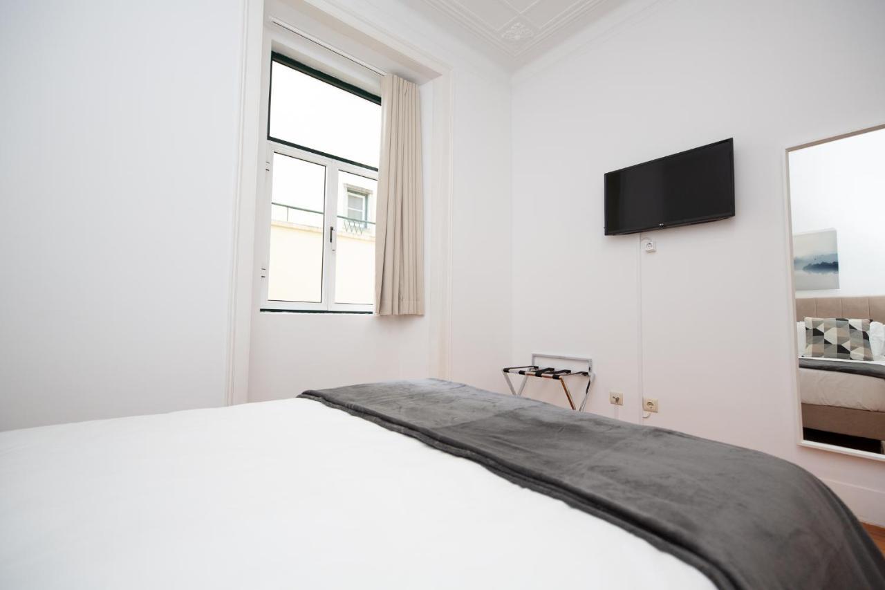 Inn-Chiado Boulevard Guest House ลิสบอน ภายนอก รูปภาพ
