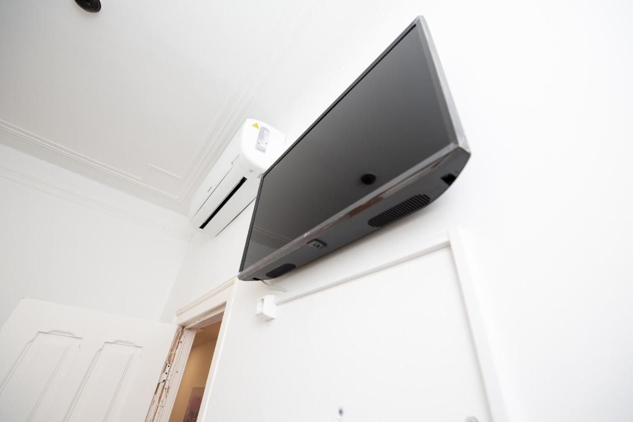 Inn-Chiado Boulevard Guest House ลิสบอน ภายนอก รูปภาพ