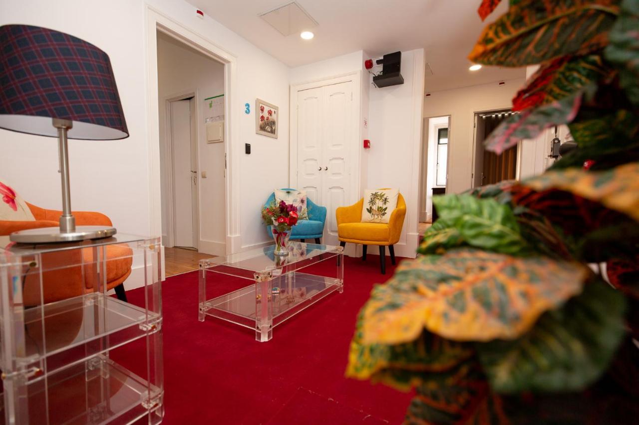 Inn-Chiado Boulevard Guest House ลิสบอน ภายนอก รูปภาพ