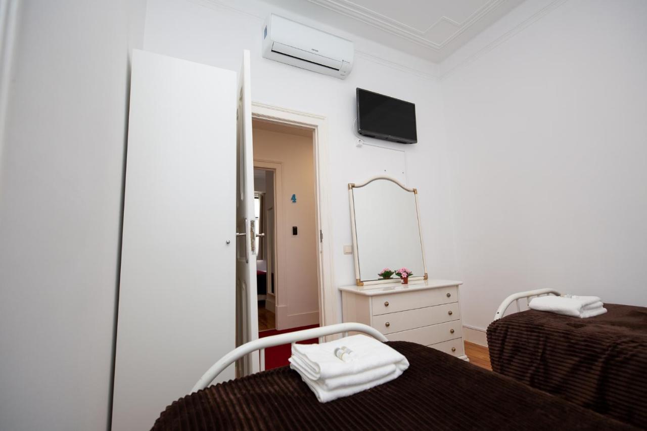 Inn-Chiado Boulevard Guest House ลิสบอน ภายนอก รูปภาพ