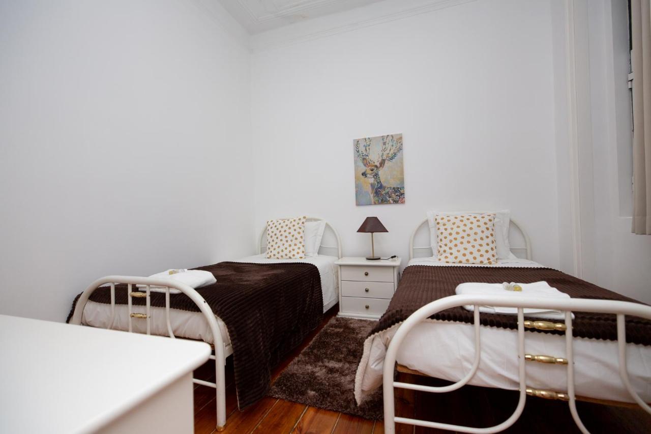 Inn-Chiado Boulevard Guest House ลิสบอน ภายนอก รูปภาพ