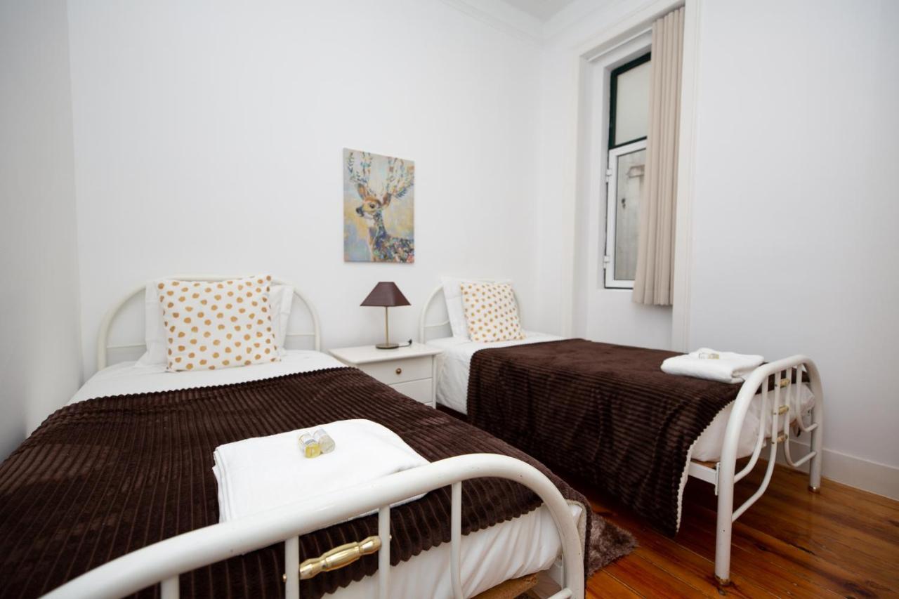 Inn-Chiado Boulevard Guest House ลิสบอน ภายนอก รูปภาพ