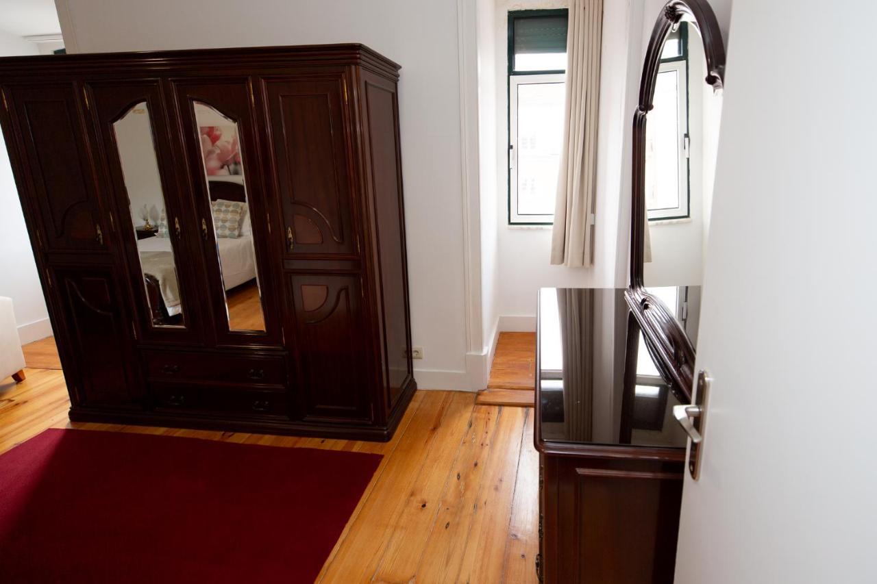 Inn-Chiado Boulevard Guest House ลิสบอน ภายนอก รูปภาพ