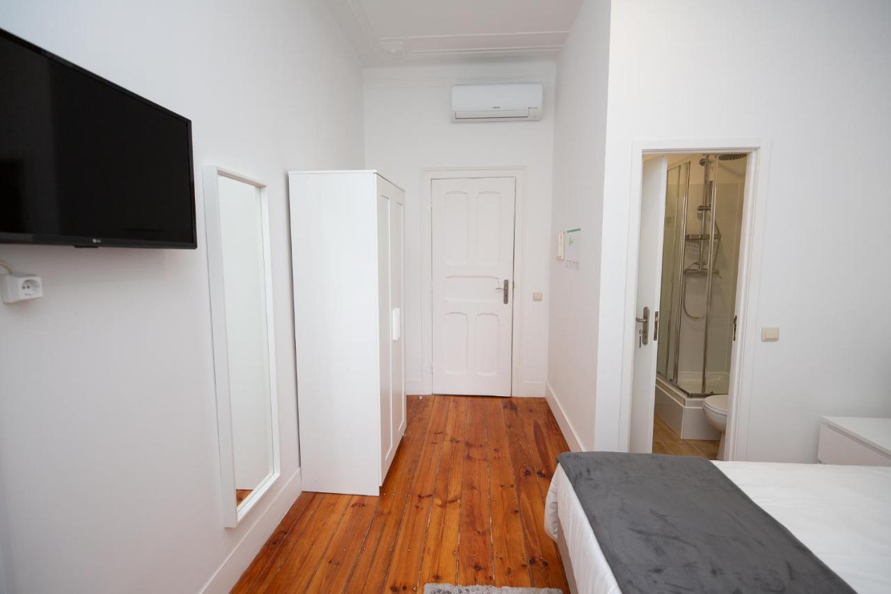 Inn-Chiado Boulevard Guest House ลิสบอน ภายนอก รูปภาพ