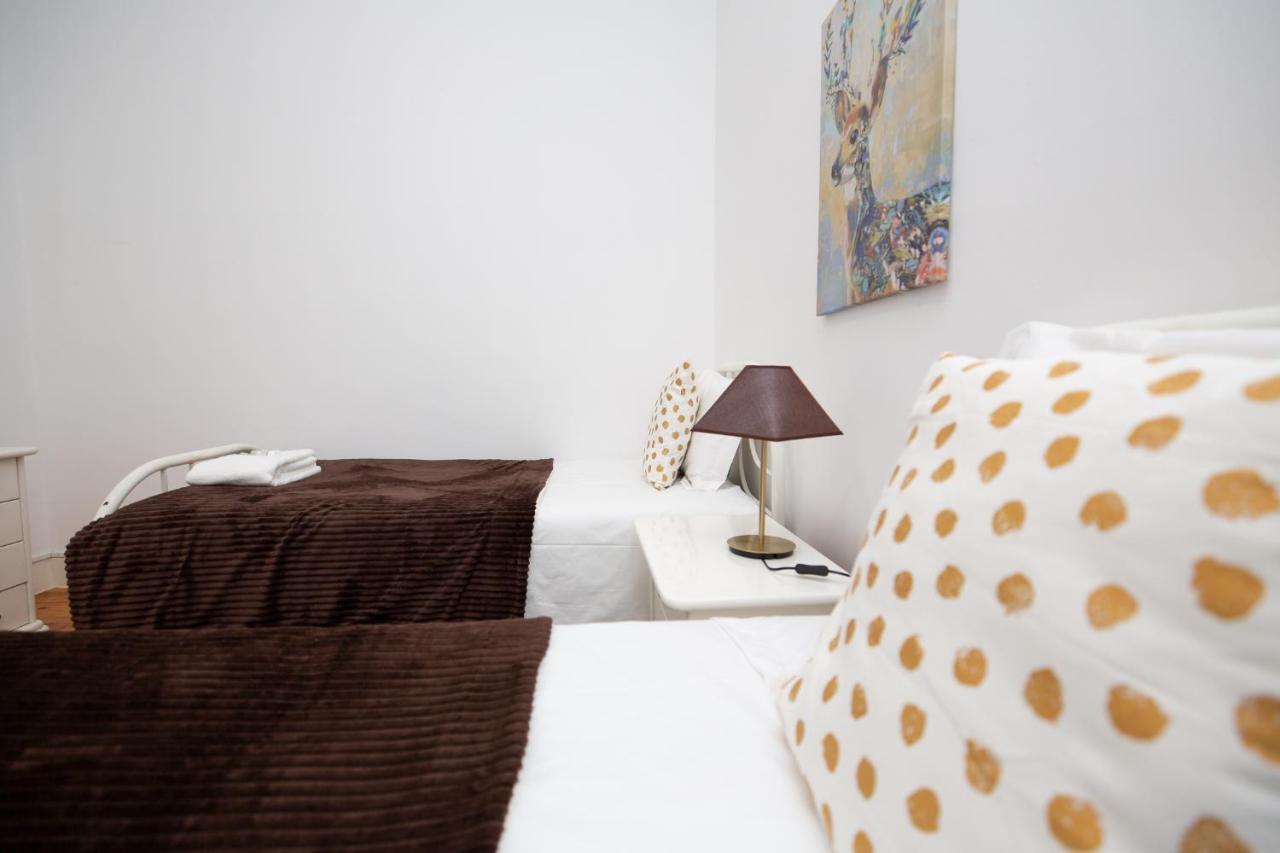 Inn-Chiado Boulevard Guest House ลิสบอน ภายนอก รูปภาพ
